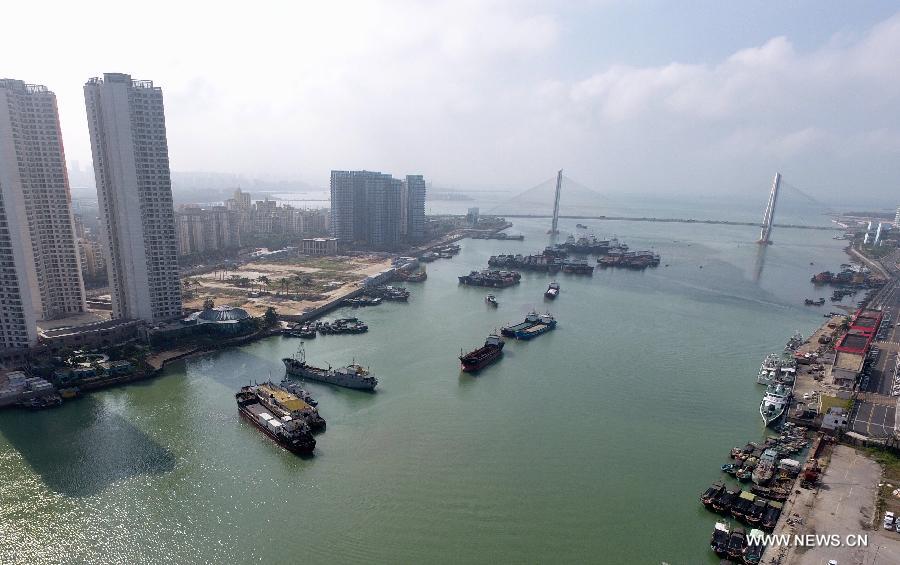 China lan?a alerta amarelo para ondas de oceano