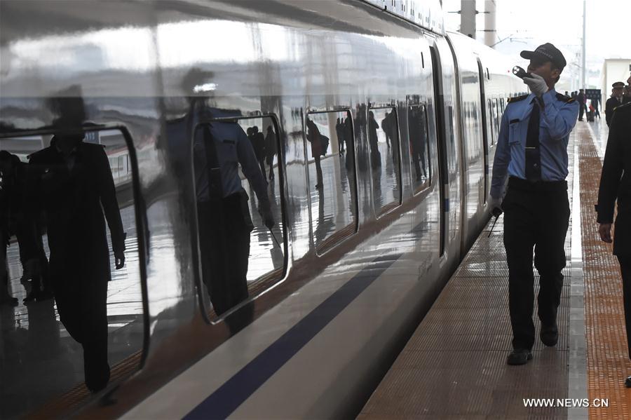 Inaugurada principal ferrovia de alta velocidade leste-oeste na China