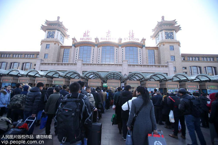 Esta??es ferroviárias de Beijing registam aumento no número de passageiros no final do ano