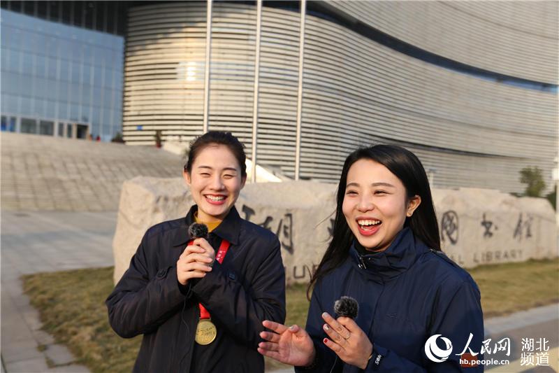 Diário do Povo Online organiza caminhada em comemora??o do seu 20o aniversário em Hubei