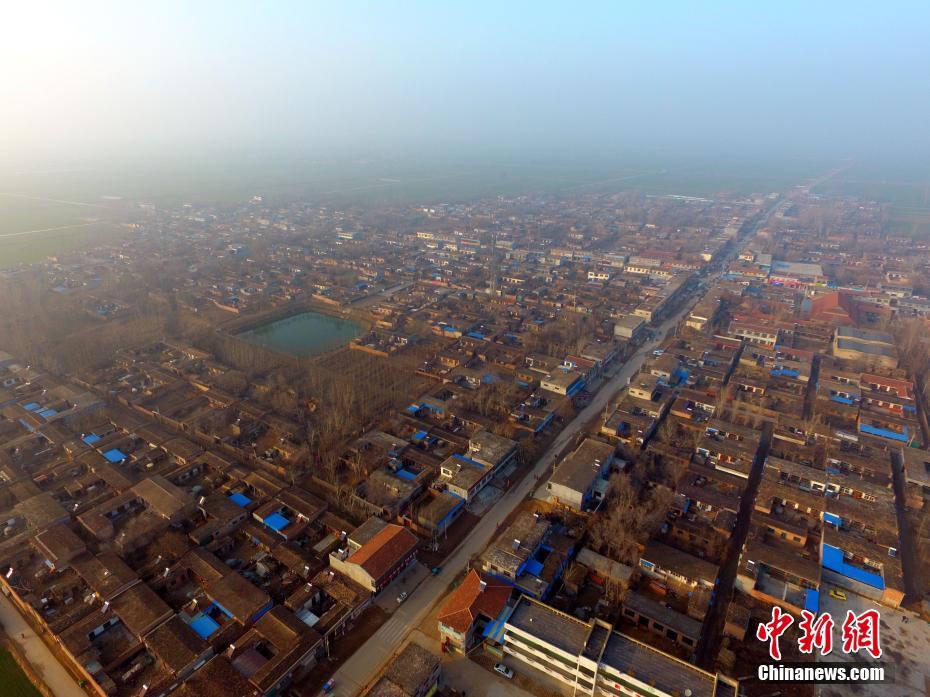 Linha “fronteiri?a” entre o céu azul e o smog