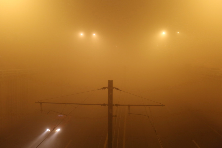 Cidades chinesas continuam sufocadas por smog intenso