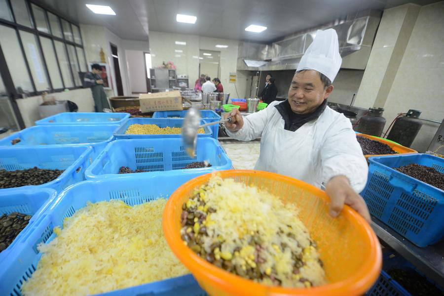 China celebra tradicional Festival de Laba 