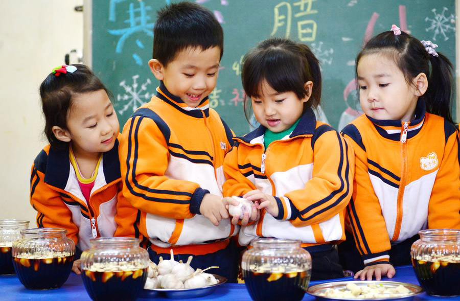 China celebra tradicional Festival de Laba 