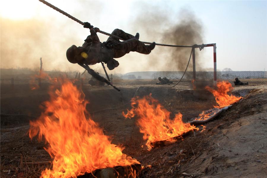 Exército de Liberta??o do Povo realizou a primeira manobra de 2017