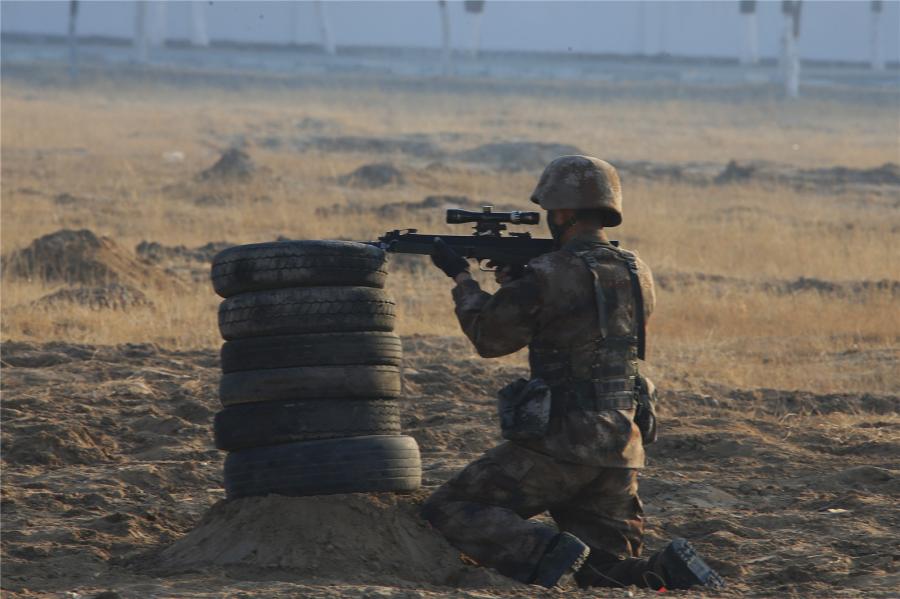 Exército de Liberta??o do Povo realizou a primeira manobra de 2017