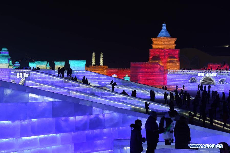 Mundo de Gelo e Neve abre ao público em Harbin