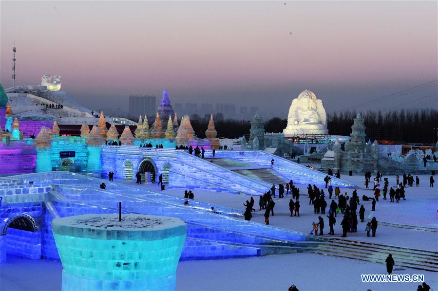 Mundo de Gelo e Neve abre ao público em Harbin