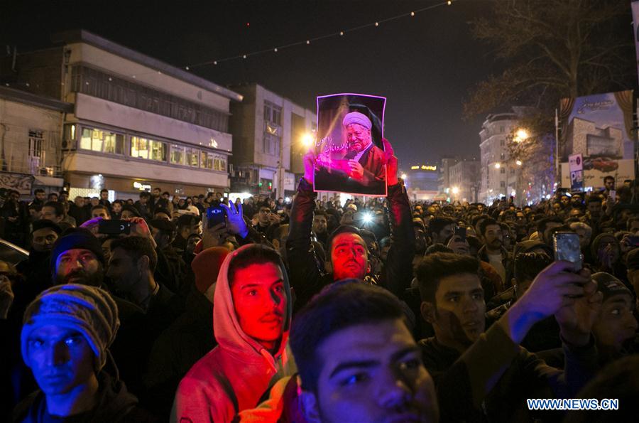 Ex-presidente do Ir? morre aos 82 anos