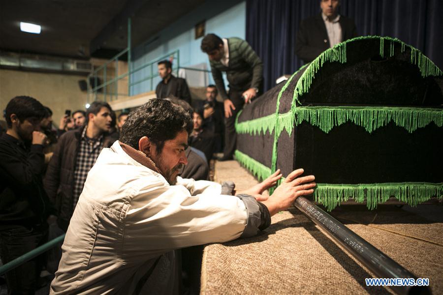 Ex-presidente do Ir? morre aos 82 anos