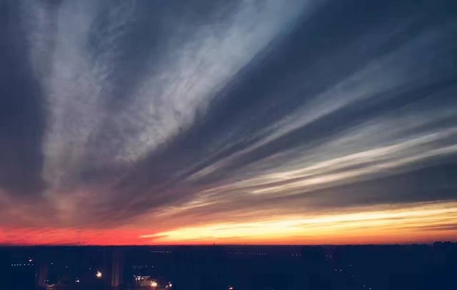 Sol volta a despontar em Beijing após período de polui??o intensa