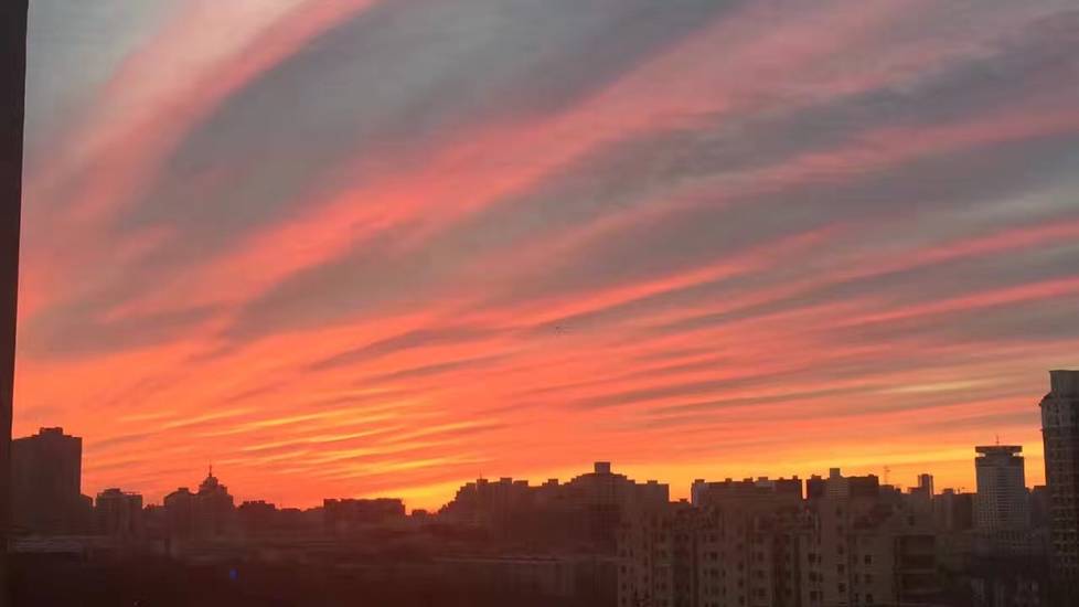 Sol volta a despontar em Beijing após período de polui??o intensa