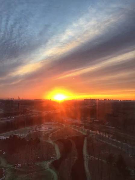 Sol volta a despontar em Beijing após período de polui??o intensa