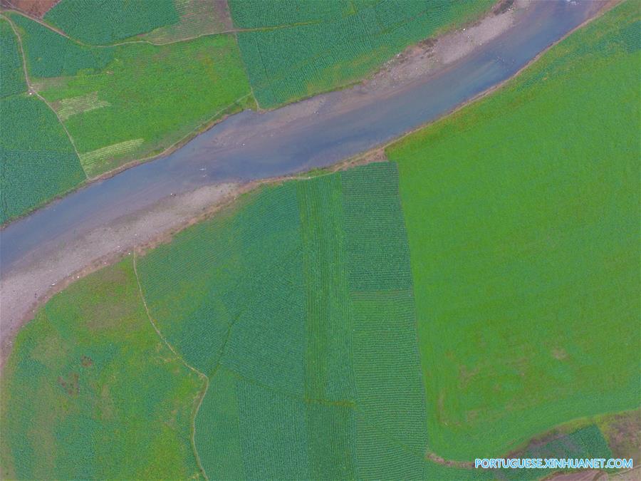 Paisagem da vila de Fangpo na província de Hunan