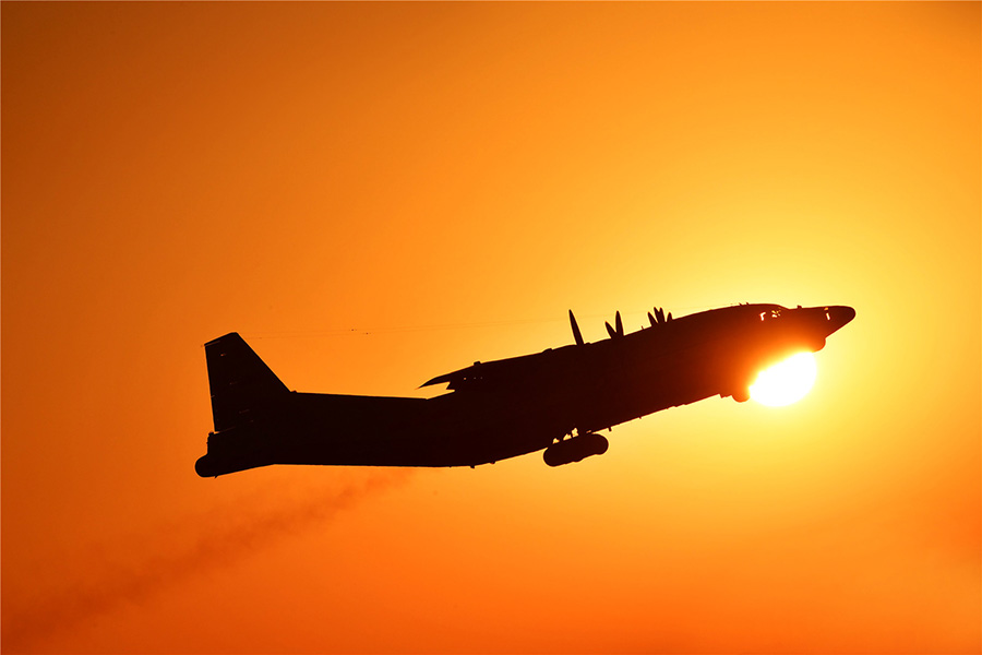 Em imagens: For?a Aérea conduz exercícios militares “Espada Vermelha-2016”