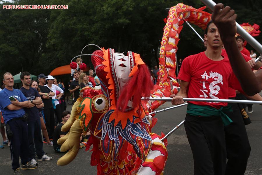 Dan?a do drag?o anuncia as celebra??es do Ano Novo Lunar chinês no Brasil