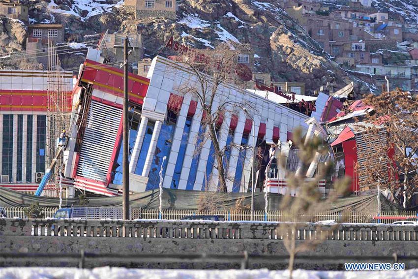 Neve e tempo frio deixam mais de 100 mortos no Afeganist?o