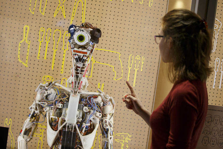 Museu da Ciência de Londres promove exposi??o sobre evolu??o da robótica