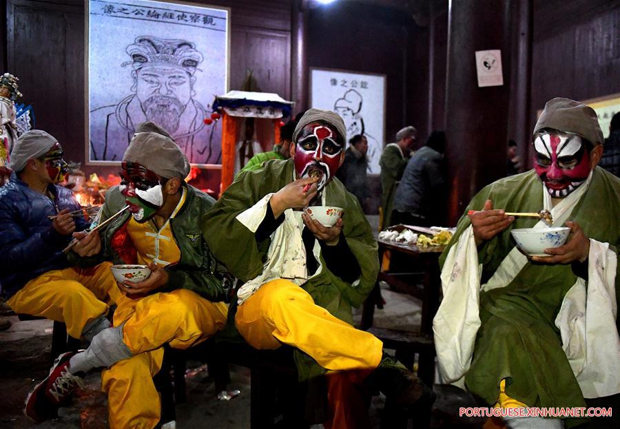 Celebra??es do Festival das Lanternas s?o realizadas em Anhui no leste da China