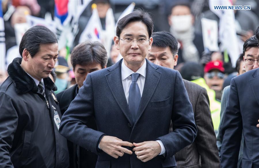 Vice-presidente da Samsung em tribunal sob acusa??o de suborno