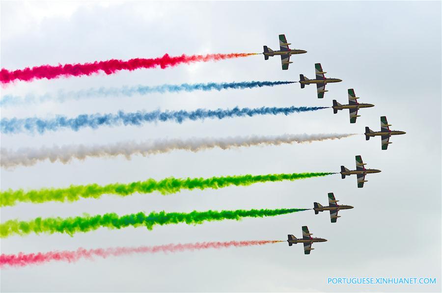 Exposi??o e Conferência Internacional de Defesa é realizada nos Emirados árabes Unidos