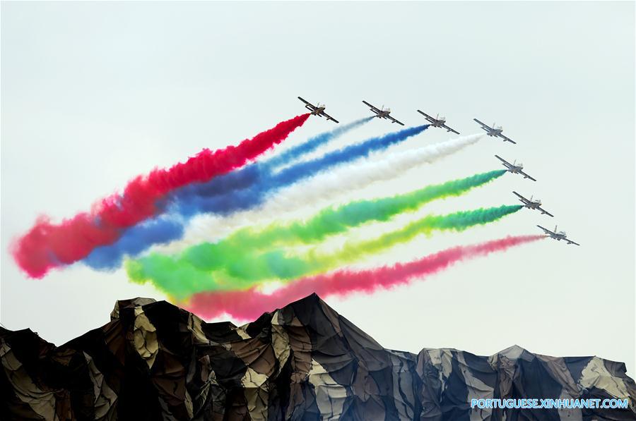 Exposi??o e Conferência Internacional de Defesa é realizada nos Emirados árabes Unidos