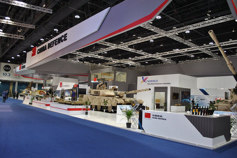 Empresas militares chinesas destacadas na exibi??o de defesa em Abu Dhabi