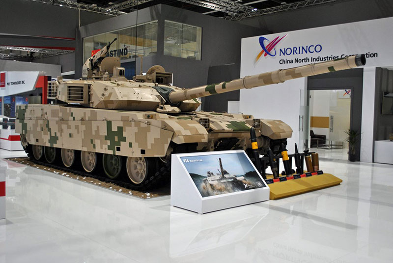 Empresas militares chinesas destacadas na exibi??o de defesa em Abu Dhabi