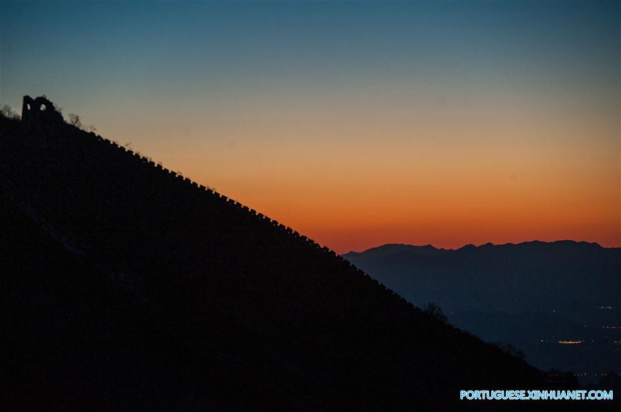 Cenário nevado da se??o Jiankou da Grande Muralha em Beijing