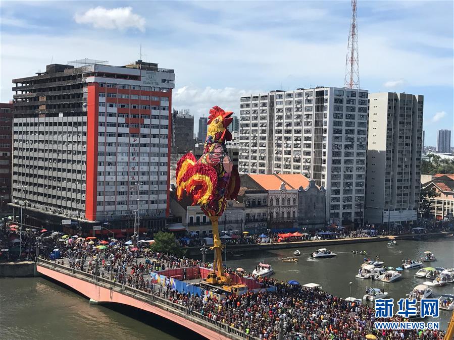 Elementos chineses do Ano do Galo em destaque no carnaval do Recife
