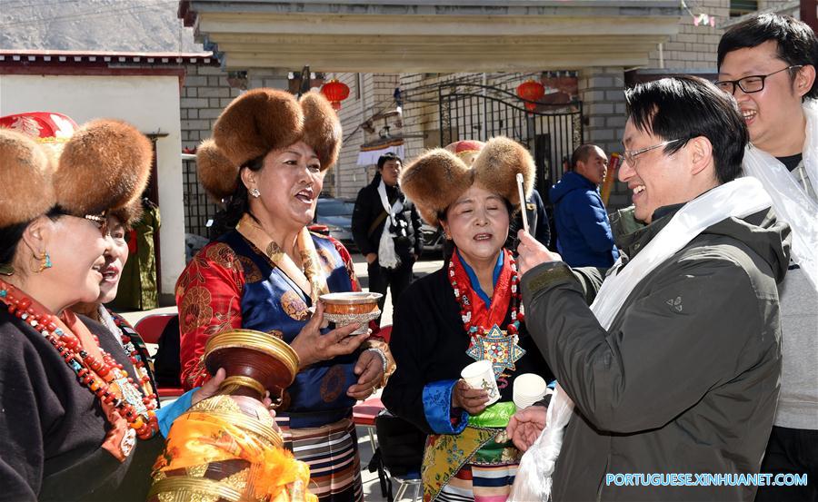 Ano Novo tibetano é celebrado no Tibete da China