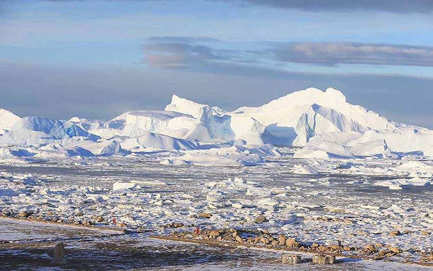 Esta??o chinesa na Antártida é redecorada pela equipe ali presente