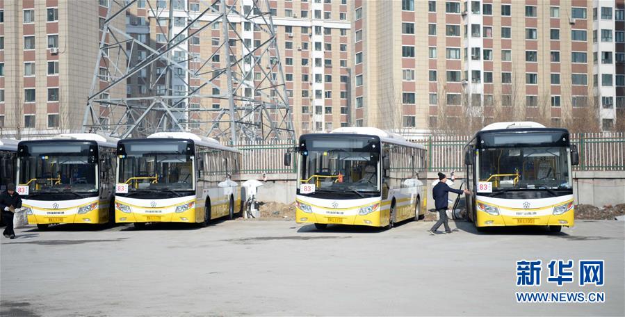 Primeira série de ?nibus elétricos circula de forma estável em Harbin