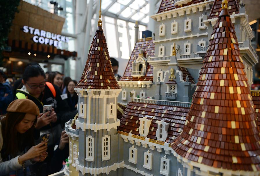 Hong Kong realiza exposi??o de constru??es com blocos de LEGO com o tema de 