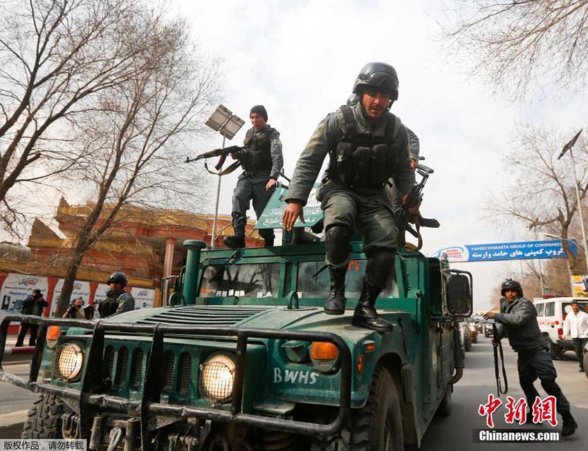 Ataque terrorista no Afeganist?o deixa mais de 30 mortos e 50 feridos