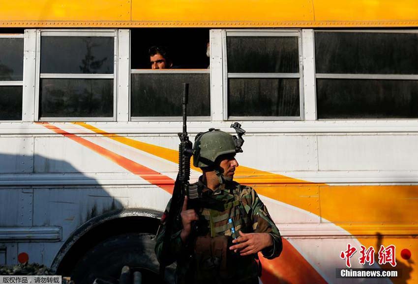 Ataque terrorista no Afeganist?o deixa mais de 30 mortos e 50 feridos