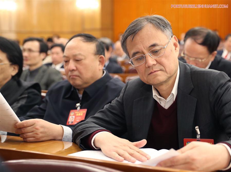 Segunda reuni?o plenária da 5a sess?o do 12o Comitê Nacional da CCPPCh é realizada em Beijing