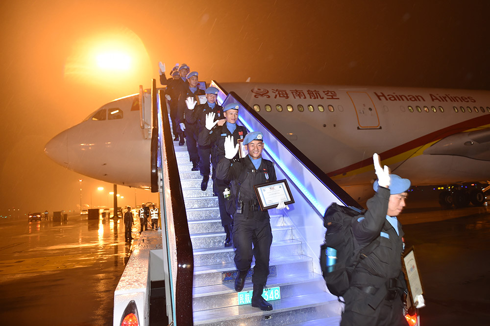 Grupo de for?as de manuten??o de paz na Libéria regressa à pátria