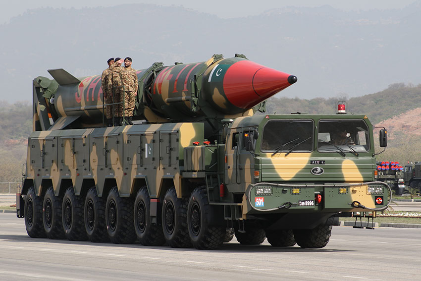 Guarda de honra chinesa participa na prepara??o de desfile militar no Dia do Paquist?o