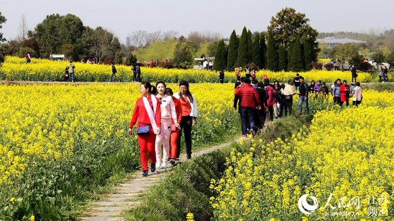 Vila chinesa promove turismo rural com “viagem ecológica”
