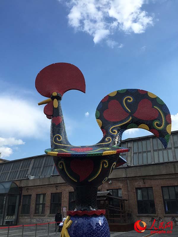 Pop Galo já canta na alvorada da capital chinesa