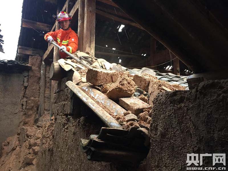 Terremoto no sudoeste da China afeta 15 mil pessoas