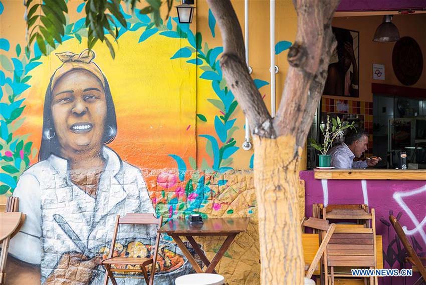 Grafite atrai turistas ao “Beco do Batman” em S?o Paulo