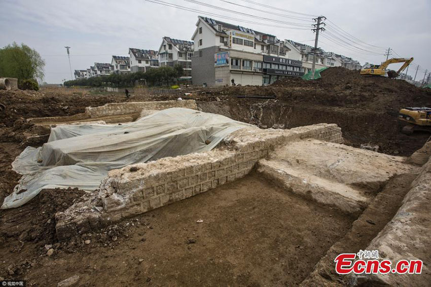 Ponte de pedra é descoberta em ruínas da Dinastia Ming