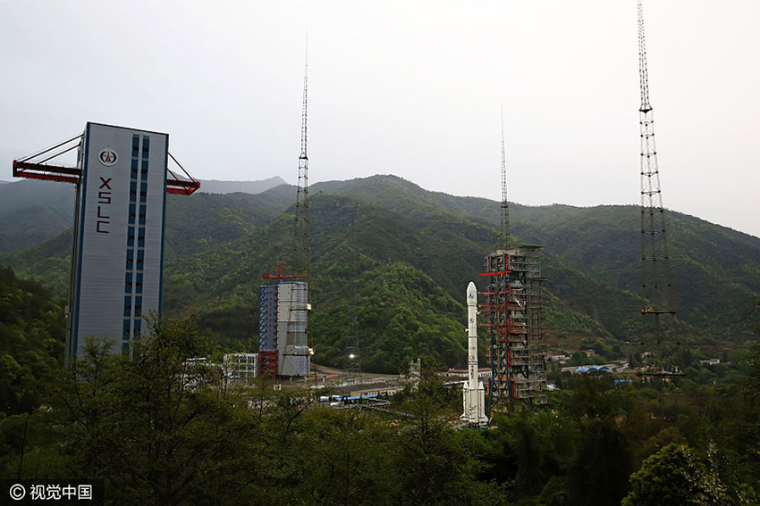 China: Lan?amento de satélite marca início de nova era de comunica??es