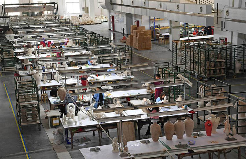 Produtos de porcelana de Jingdezhen exportados para 75 países e regi?es