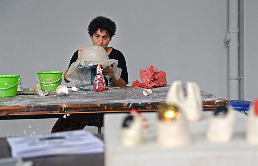 Produtos de porcelana de Jingdezhen exportados para 75 países e regi?es