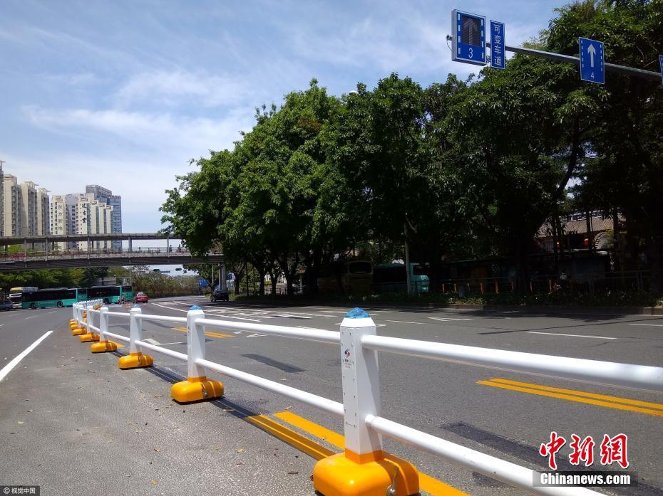 China instala primeiro separador movível por controlo remoto em estrada de Shenzhen