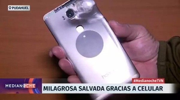 Celular da Huawei salva vida de homem durante assalto 