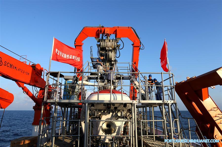 Cientistas chineses embarcam em miss?o às profundezas do Mar do Sul da China